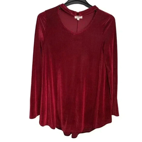 Umgee Dresses & Skirts - ❄️3/$15❄️ DUmgee Women's Red Long Tunic Shirt Size Medium Wine Red
